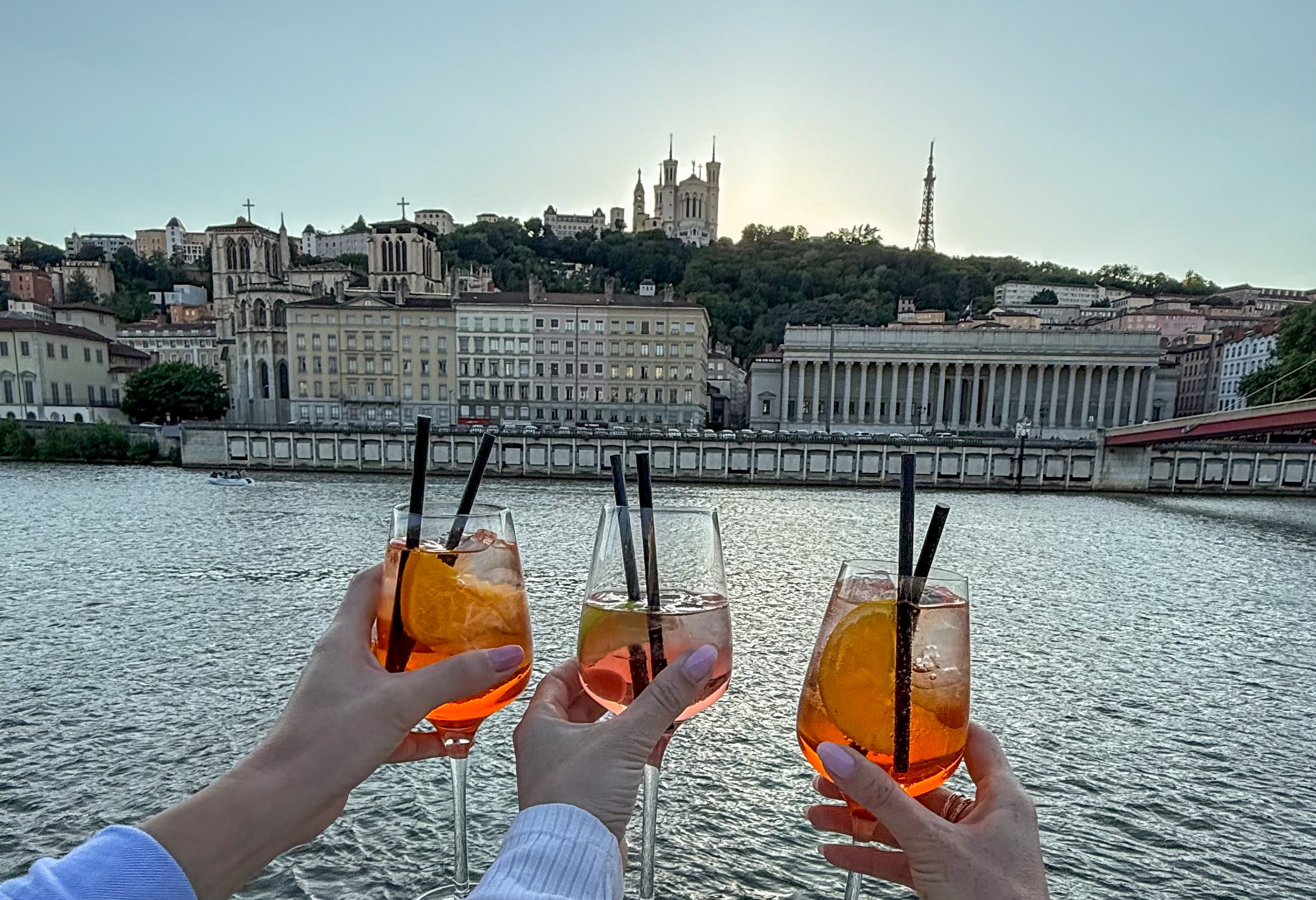 Croisière Afterwork et DJ set à bord du Bateau Saint-Exupéry